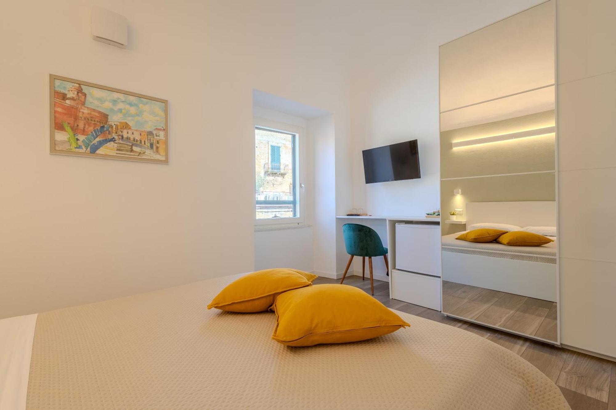 Corso Garibaldi 21 Apartment & Rooms Vasto Exterior photo