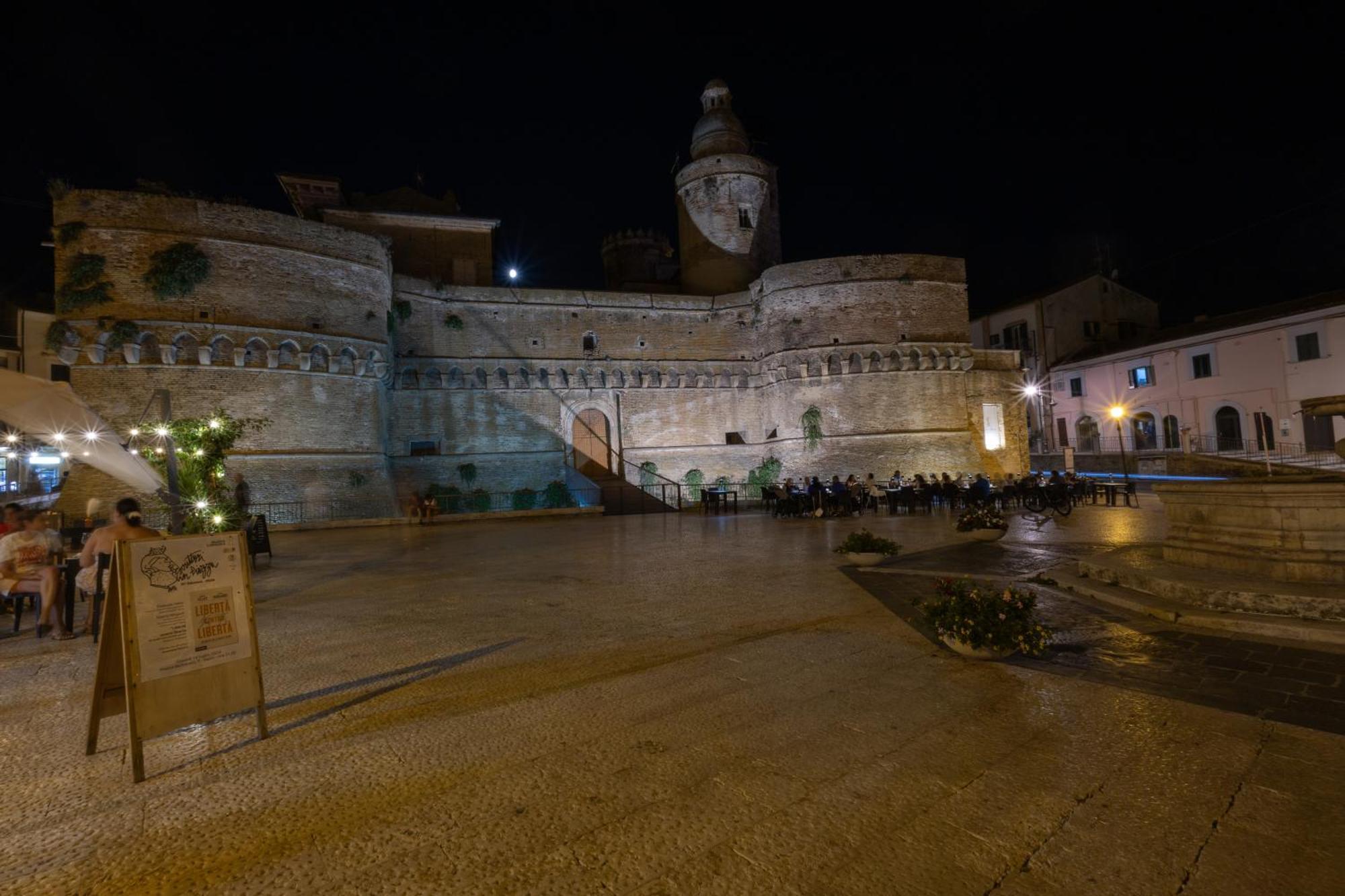 Corso Garibaldi 21 Apartment & Rooms Vasto Exterior photo
